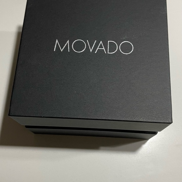 MOVADO BLUE. SERIES 800 Battery. Never used. New . - Picture 4 of 9